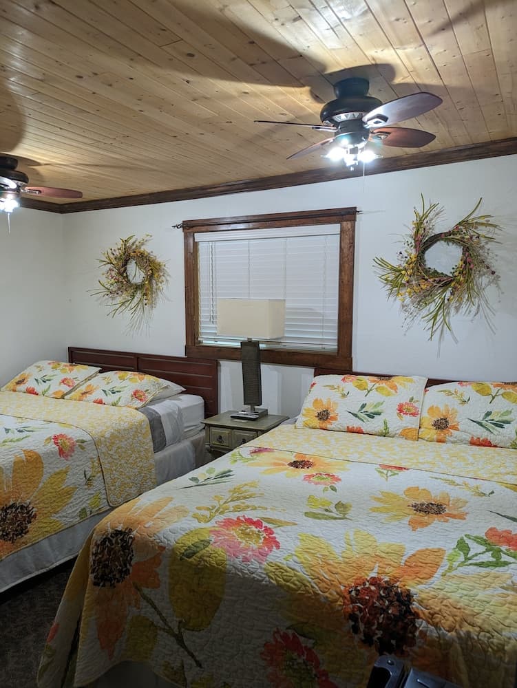 Squaw Valley Motel gallery photo in Squaw Valley, CA — image 10