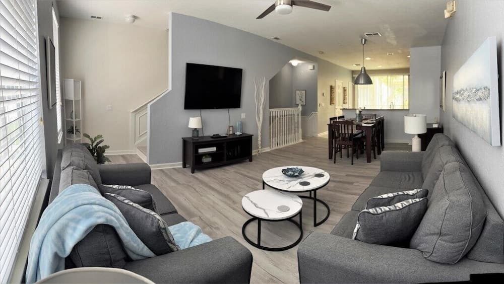 Vista Cay Resort by Your Vista Cay featured exterior or lobby in Orlando, FL — similar hotel