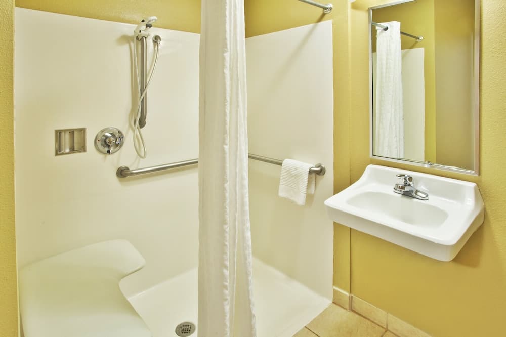 Candlewood Suites Killeen - Fort Hood Area by IHG gallery photo in Killeen, TX — image 8