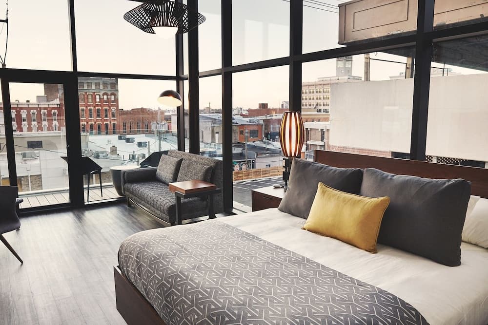 Hotel Vandivort gallery photo in Springfield, MO — image 23