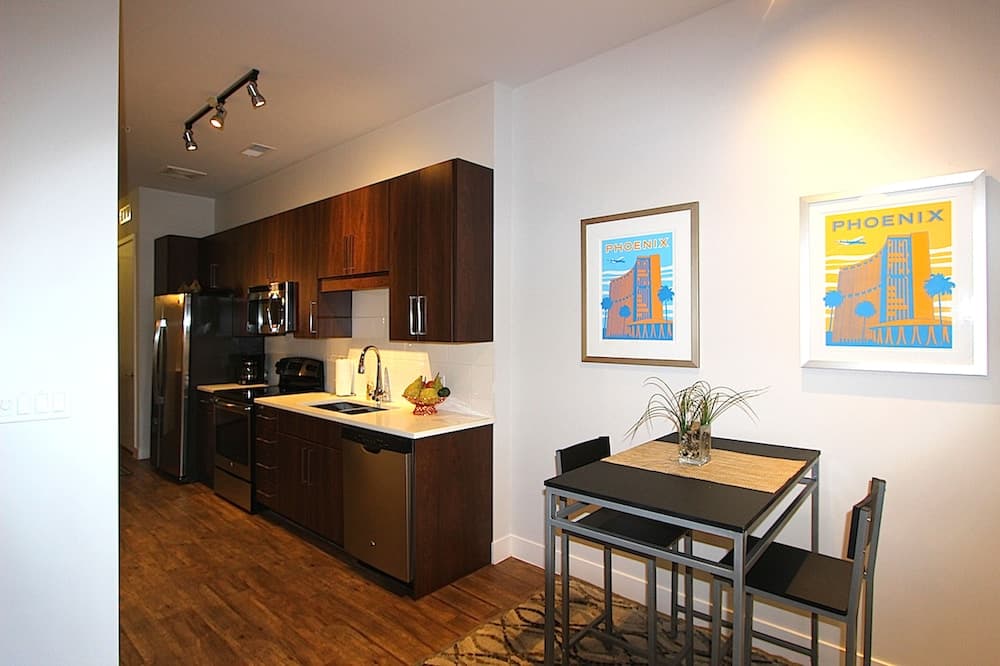 The Stay in Kierland interior in Scottsdale, AZ — gallery photo 2