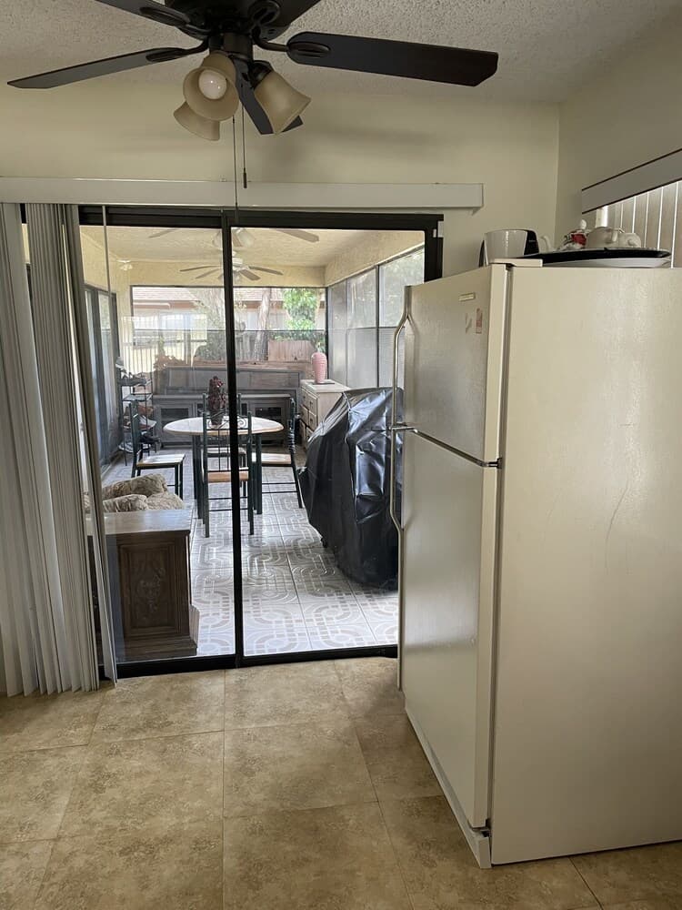 Cozy Guest House Florida Sunrise property views in Sunrise, FL — gallery photo 3