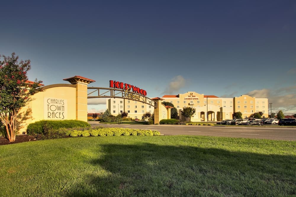 The Inn at Charles Town - Hollywood Casino featured exterior or lobby in Charles Town, WV — similar hotel