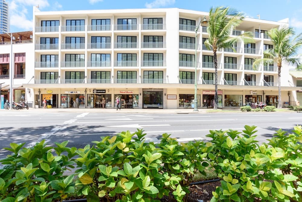 Polynesian Residences Waikiki Beach featured exterior or lobby in Honolulu, HI — similar hotel