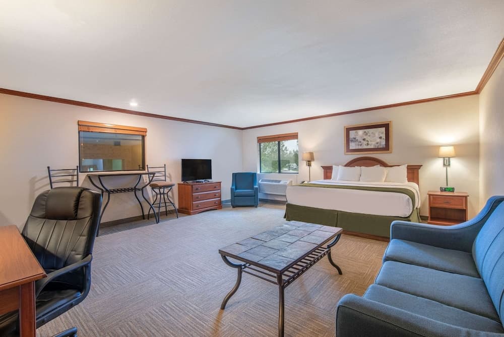 Days Inn by Wyndham Mitchell SD property views in Mitchell, SD — gallery photo 3