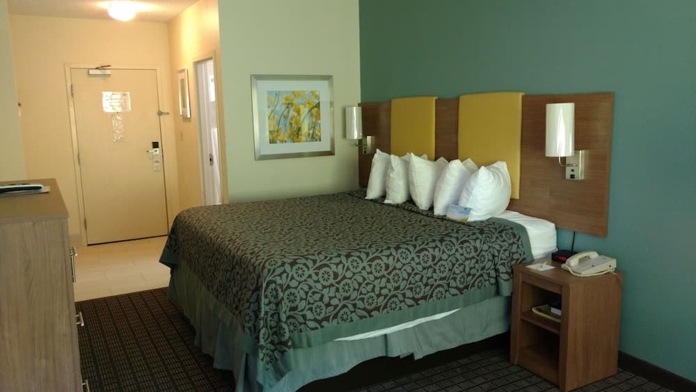 Days Inn by Wyndham Ashland gallery photo in Ashland, KY — image 5