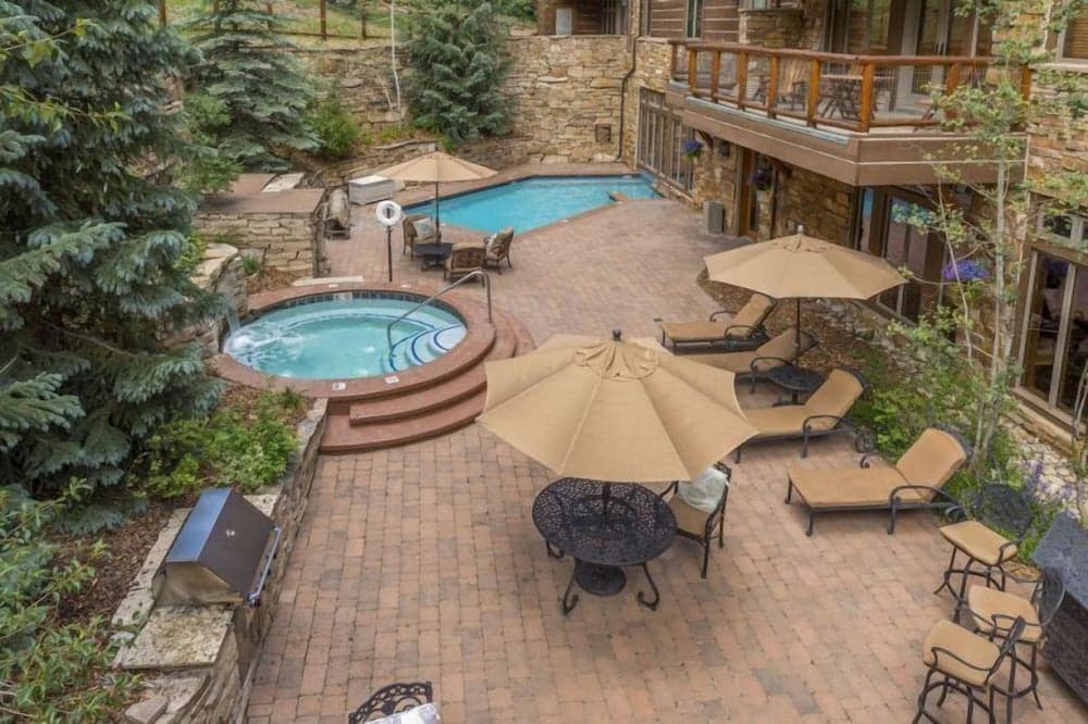 Premier 2 Bedroom Ski in, Ski out Vacation Rental at the Timbers With the Best Access to Skiing in Keystone property views in Keystone, CO — gallery photo 3