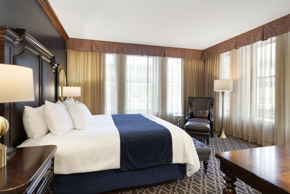 Des Lux Hotel gallery photo in Des Moines, IA — image 55