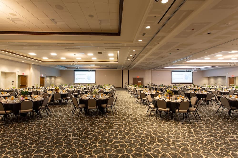 Hilton Garden Inn Cedar Falls gallery photo in Cedar Falls, IA — image 40