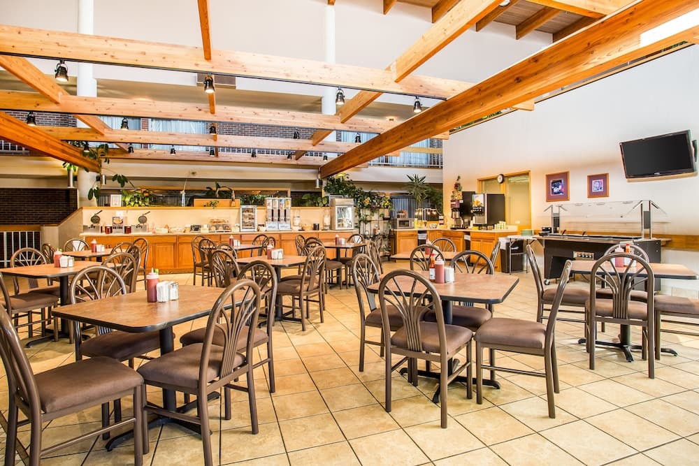 Clarion Inn Grand Junction gallery photo in Grand Junction, CO — image 14