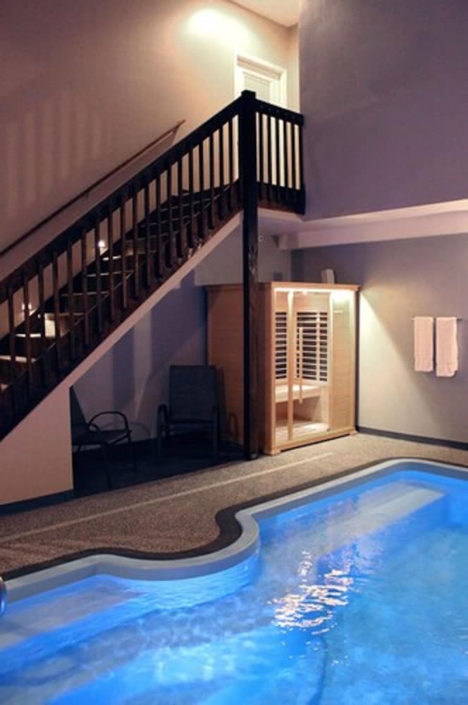 Belamere Suites Hotel interior in Perrysburg, OH — gallery photo 2