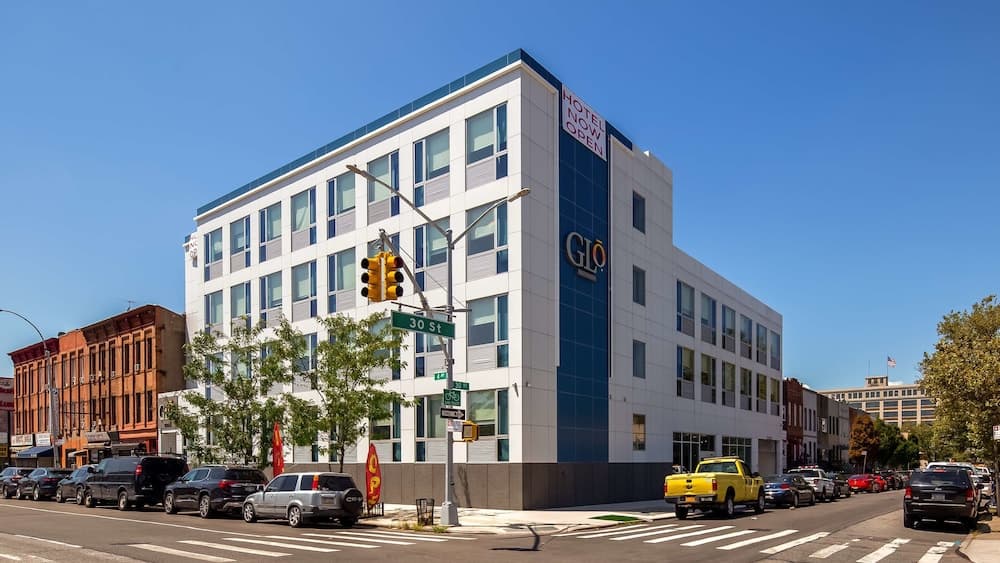 GLō Best Western Brooklyn NYC featured exterior or lobby in Brooklyn, NY — similar hotel