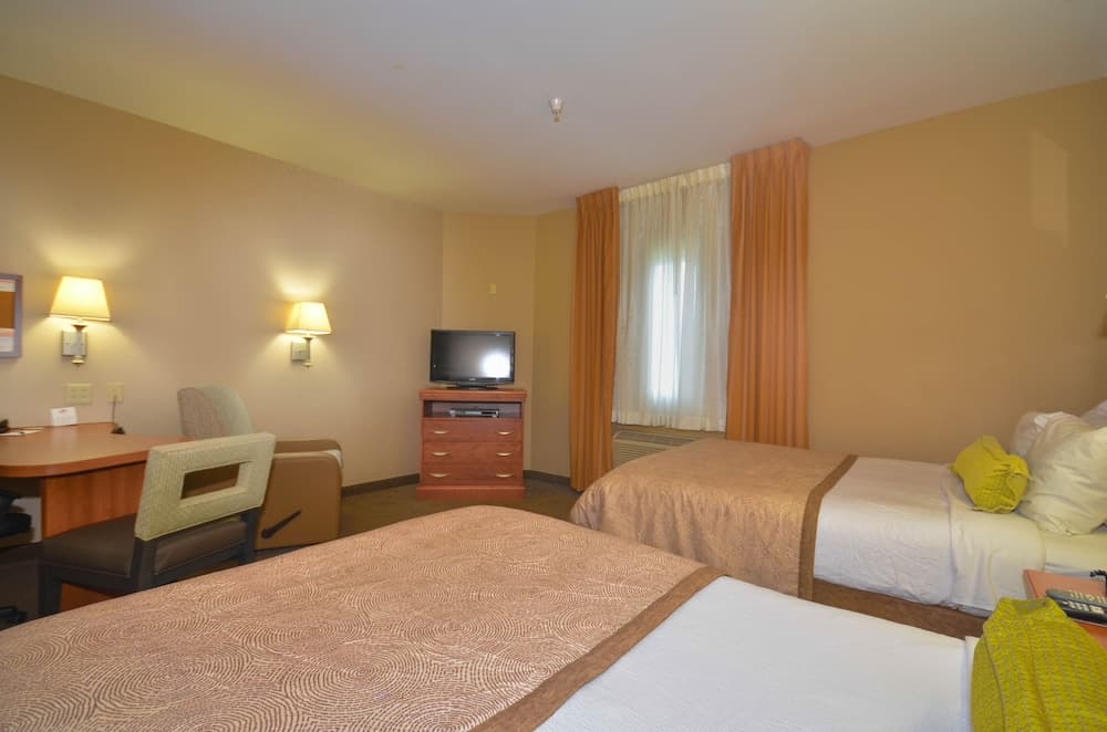 Candlewood Suites Clarksville by IHG property views in Clarksville, TN — gallery photo 3