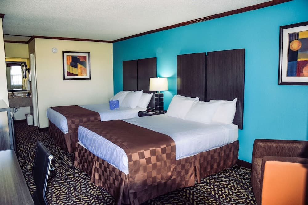 Best Western Fairwinds Inn property views in Cullman, AL — gallery photo 3