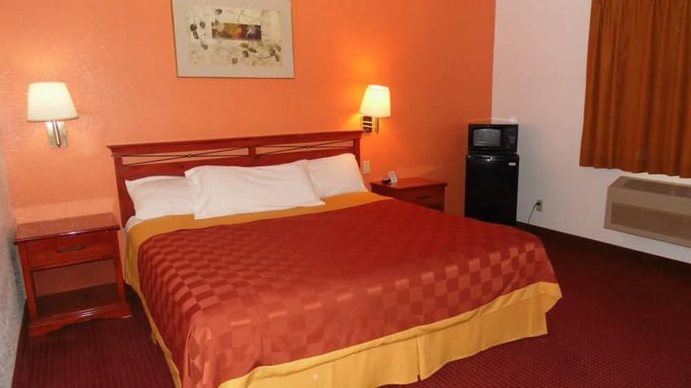 American Inn & Suites property views in Boone, IA — gallery photo 3