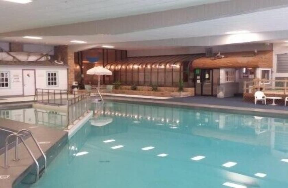 Village West Resort & Hotel — hotel in Spirit Lake, Iowa