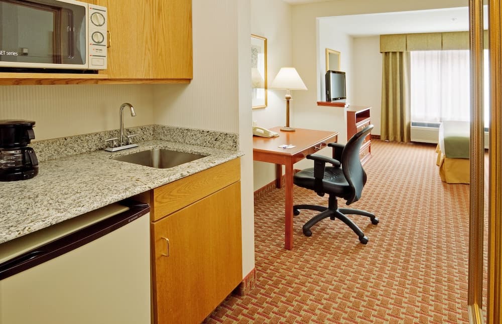 Holiday Inn Express Hotel & Suites Frackville by IHG gallery photo in Frackville, PA — image 41