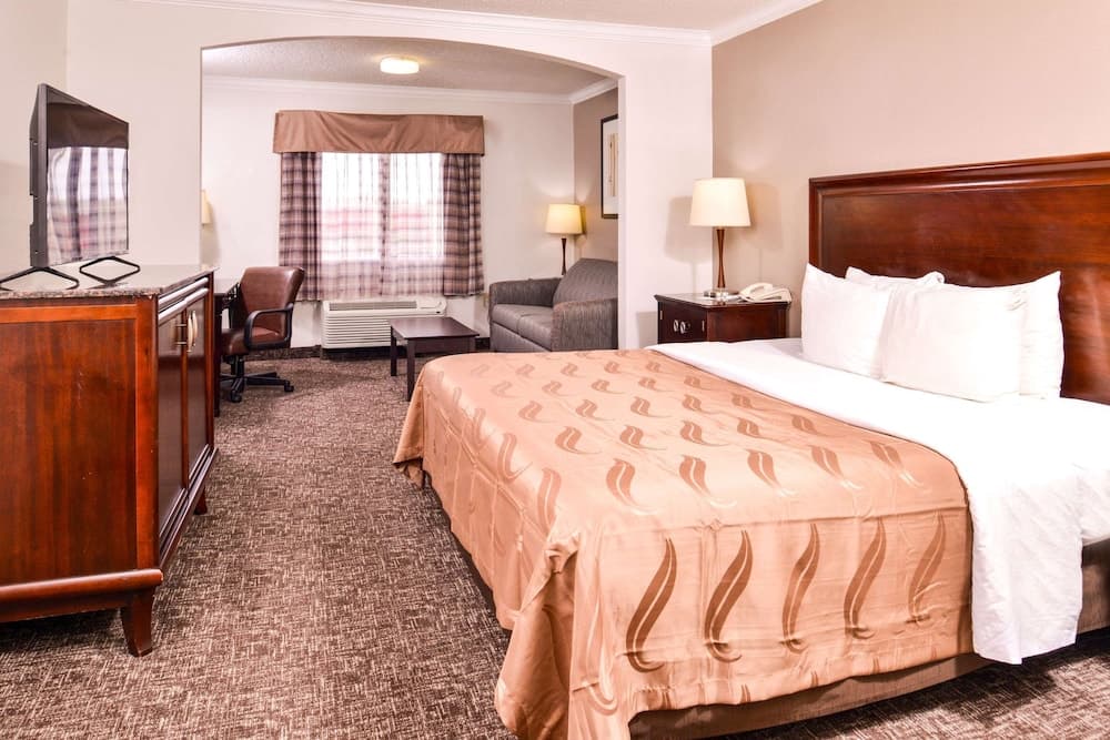 Quality Inn & Suites Beaumont gallery photo in Beaumont, TX — image 40