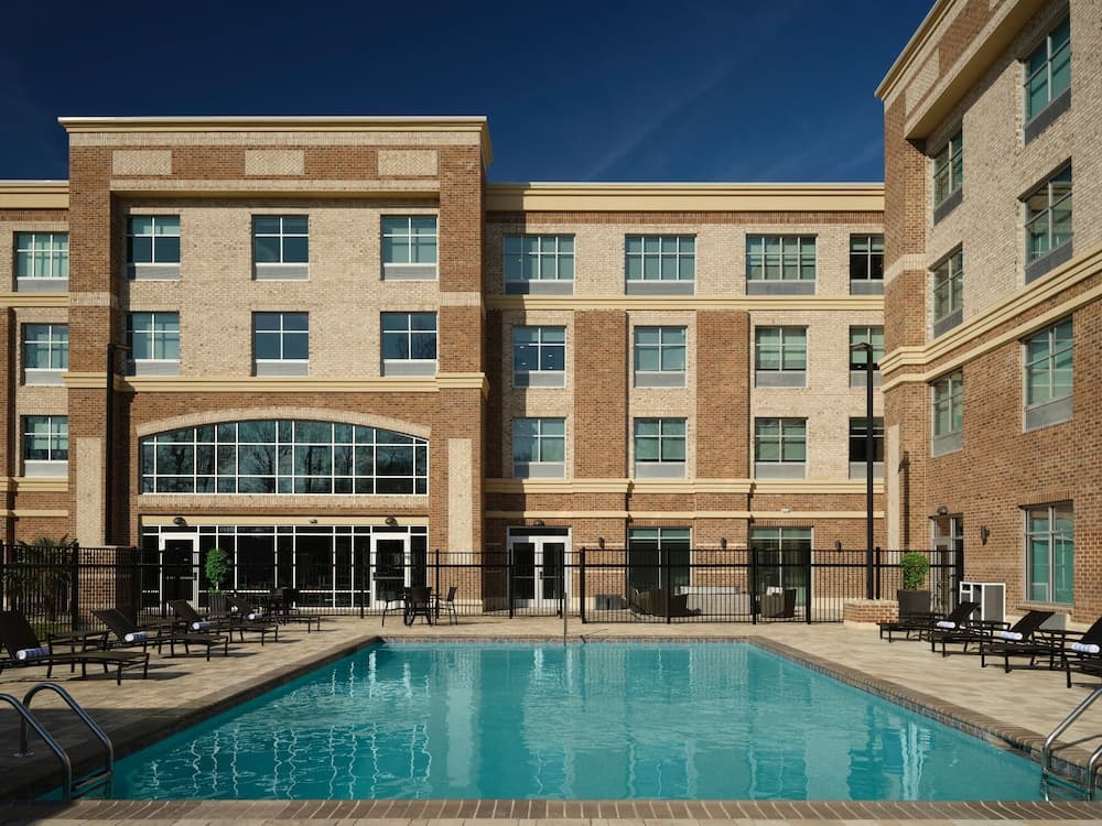 Holiday Inn Express Jackson - Ridgeland by IHG interior in Ridgeland, MS — gallery photo 2