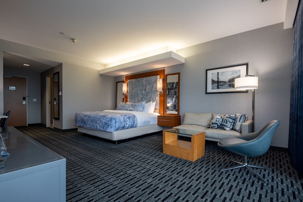 The Hotel at Kirkwood Center gallery photo in Cedar Rapids, IA — image 6