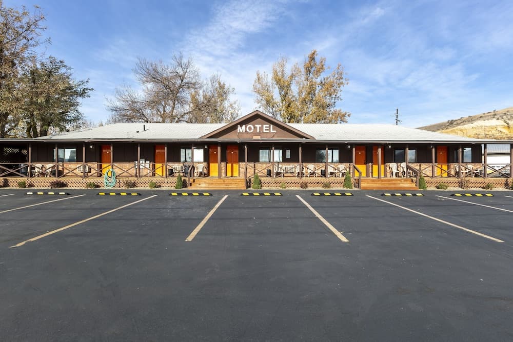 Weiser Motel & RV Park featured exterior or lobby in Weiser, ID — similar hotel
