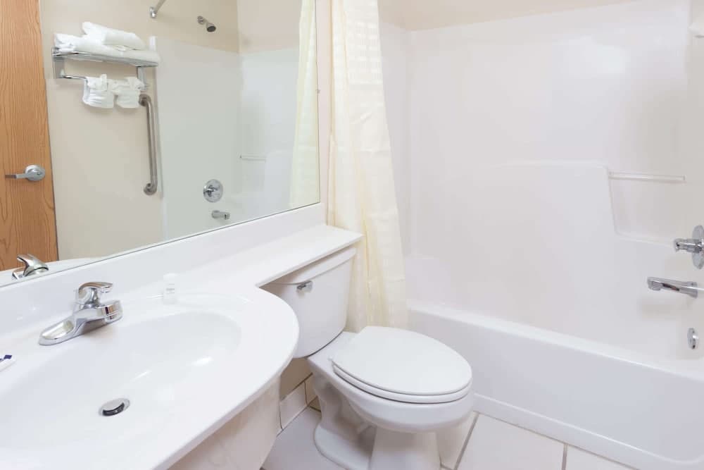 Microtel Inn & Suites by Wyndham Conyers/Atlanta Area property views in Conyers, GA — gallery photo 3