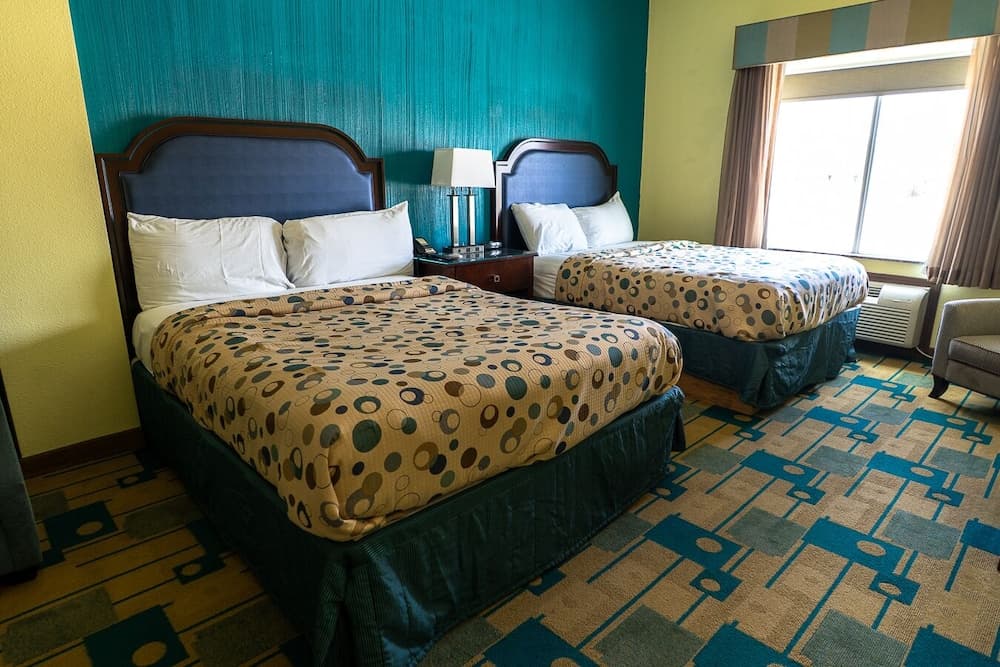 Rivers  Inn & Suites property views in Three Rivers, TX — gallery photo 3