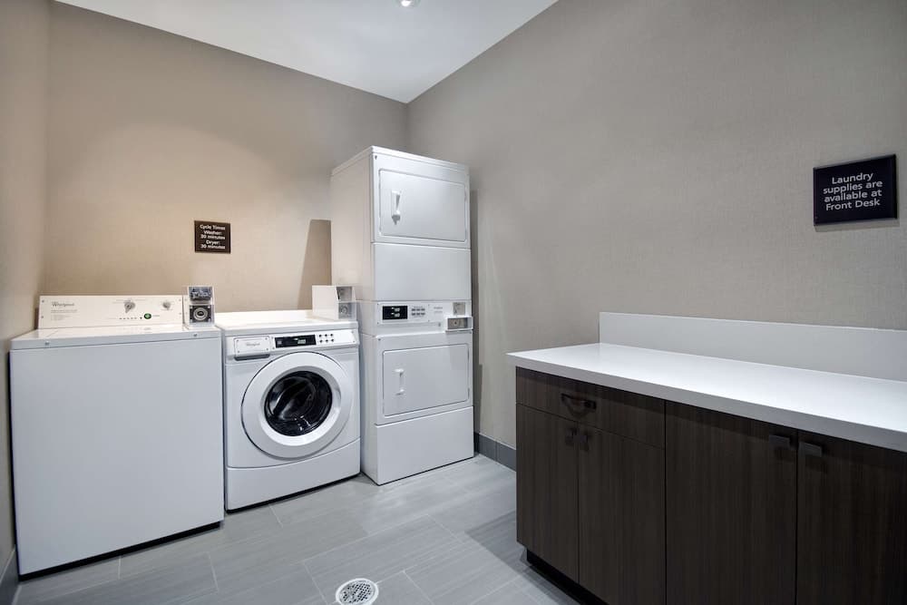 Hampton Inn & Suites Ontario Rancho Cucamonga gallery photo in Rancho Cucamonga, CA — image 36