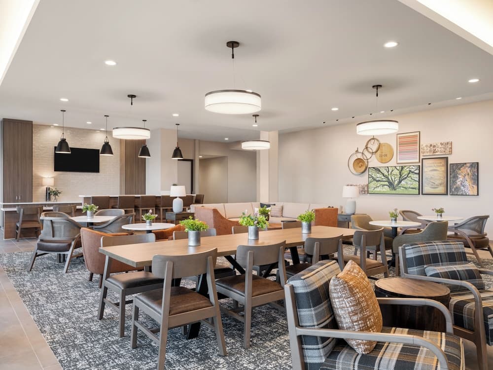 La Quinta Inn And Suites By Wyndham Lincoln gallery photo in Lincoln, CA — image 31
