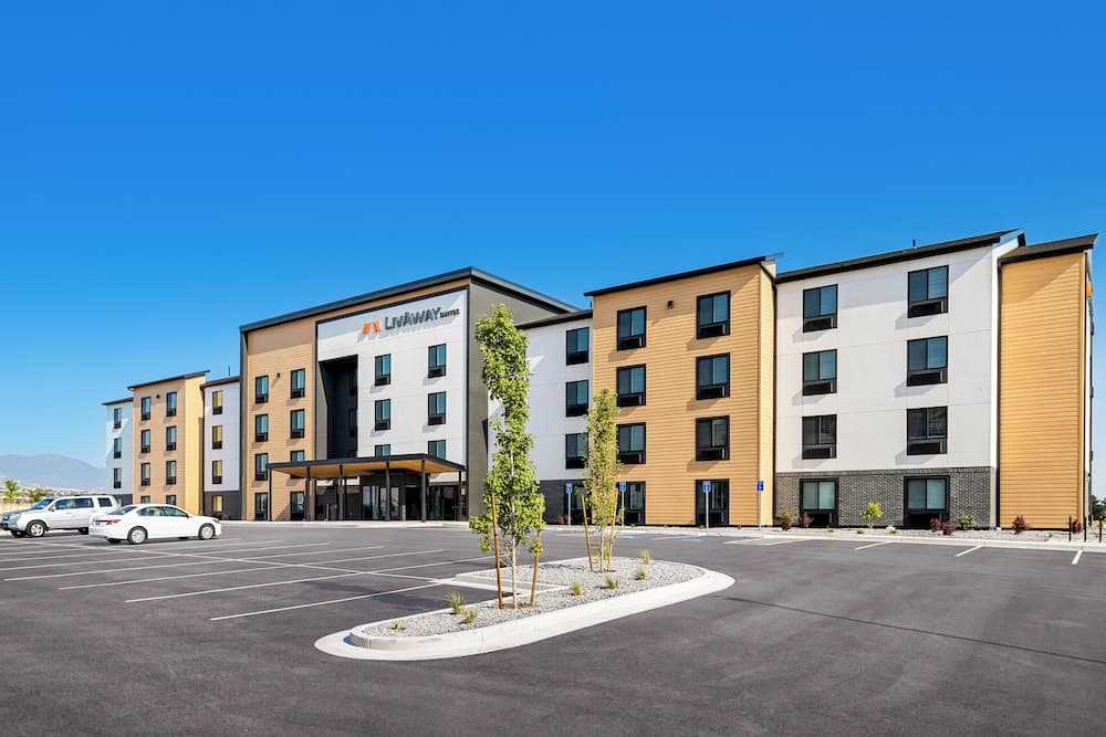 LivAway Suites Phoenix-Surprise gallery photo in Surprise, AZ — image 14