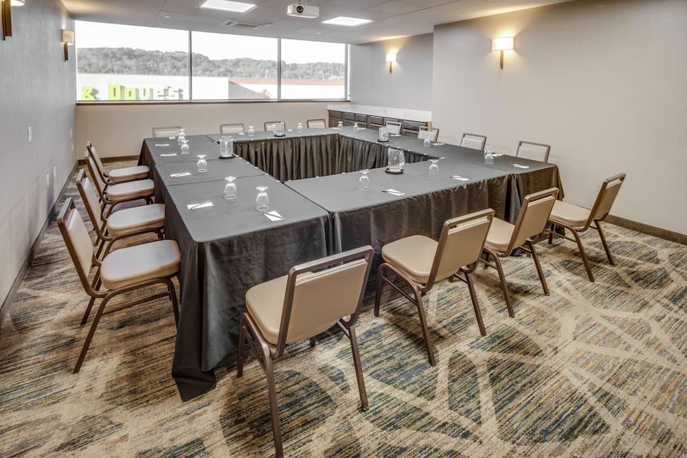 DoubleTree by Hilton Huntington gallery photo in Huntington, WV — image 25