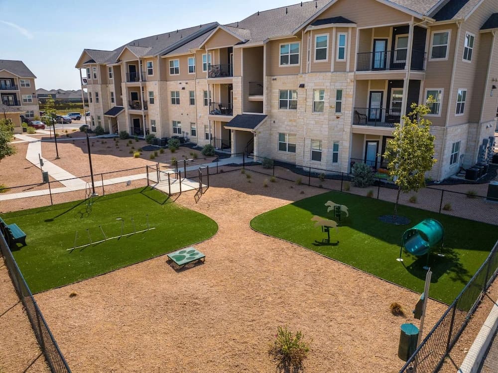 Landing New Braunfels interior in New Braunfels, TX — gallery photo 2
