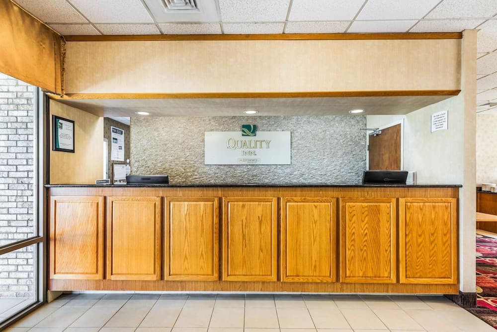 Quality Inn interior in Easton, MD — gallery photo 2
