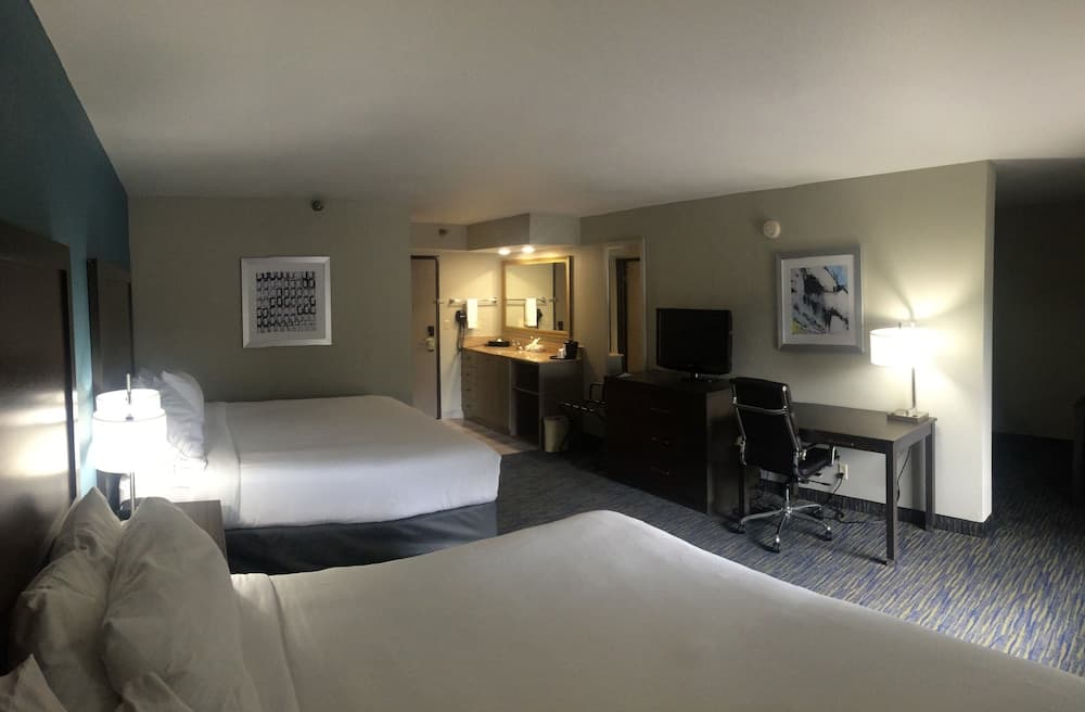 Holiday Inn Express Fayetteville- Univ of AR Area by IHG gallery photo in Fayetteville, AR — image 36