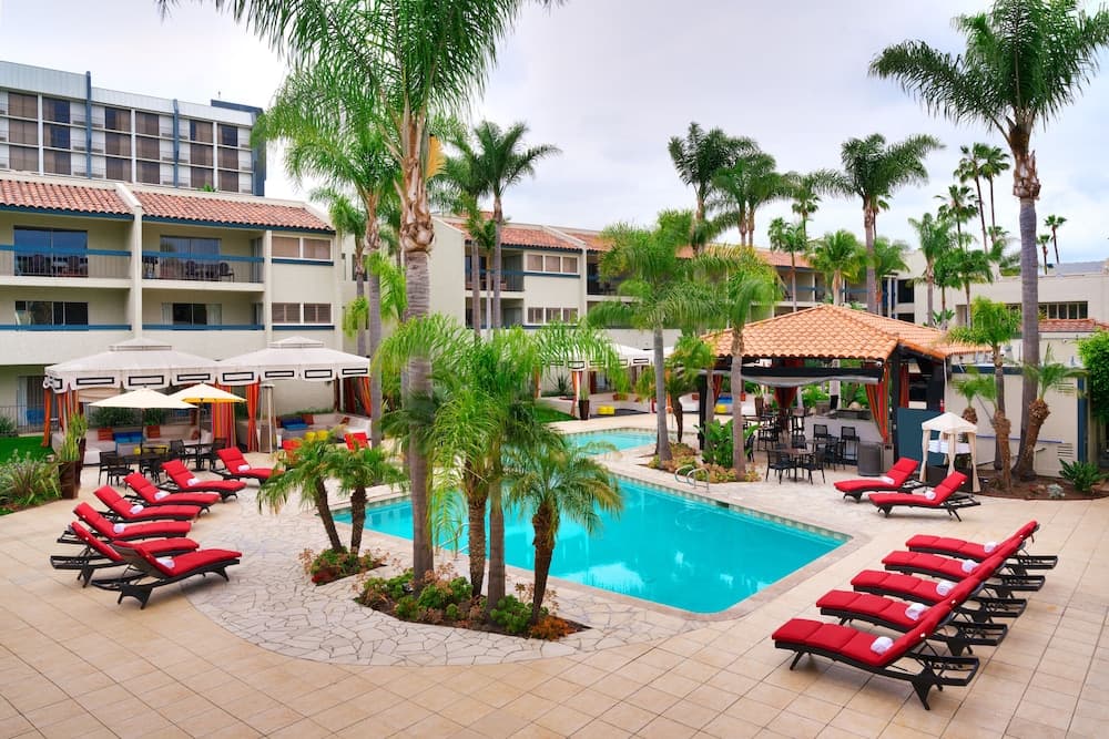Atrium Hotel at Orange County Airport gallery photo in Irvine, CA — image 8