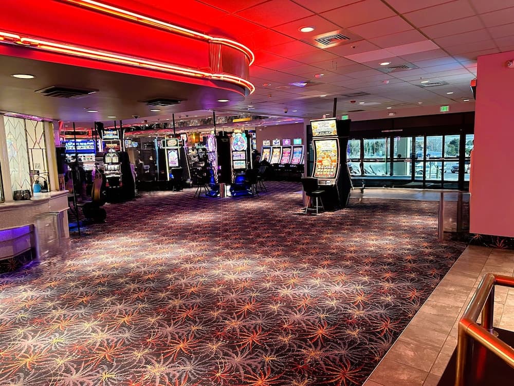 Bartons Club 93 interior in Jackpot, NV — gallery photo 2