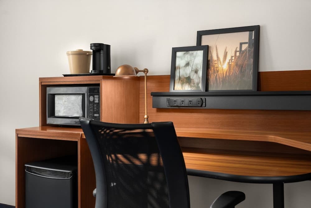 Fairfield Inn & Suites by Marriott Lake Oswego gallery photo in Lake Oswego, OR — image 5