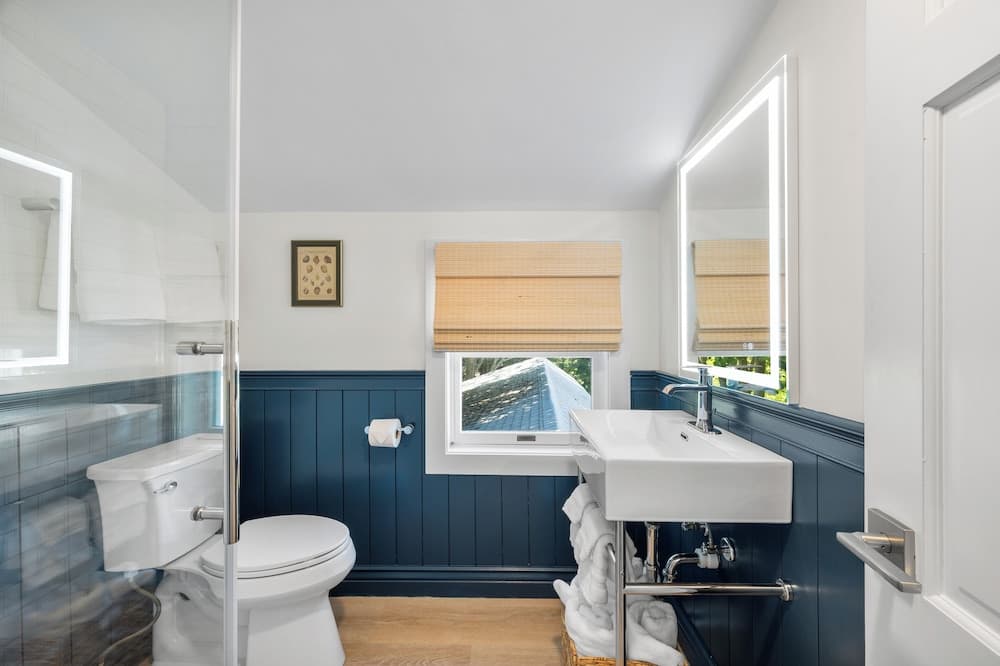 Marina Bay Cottages gallery photo in Waterford — image 96