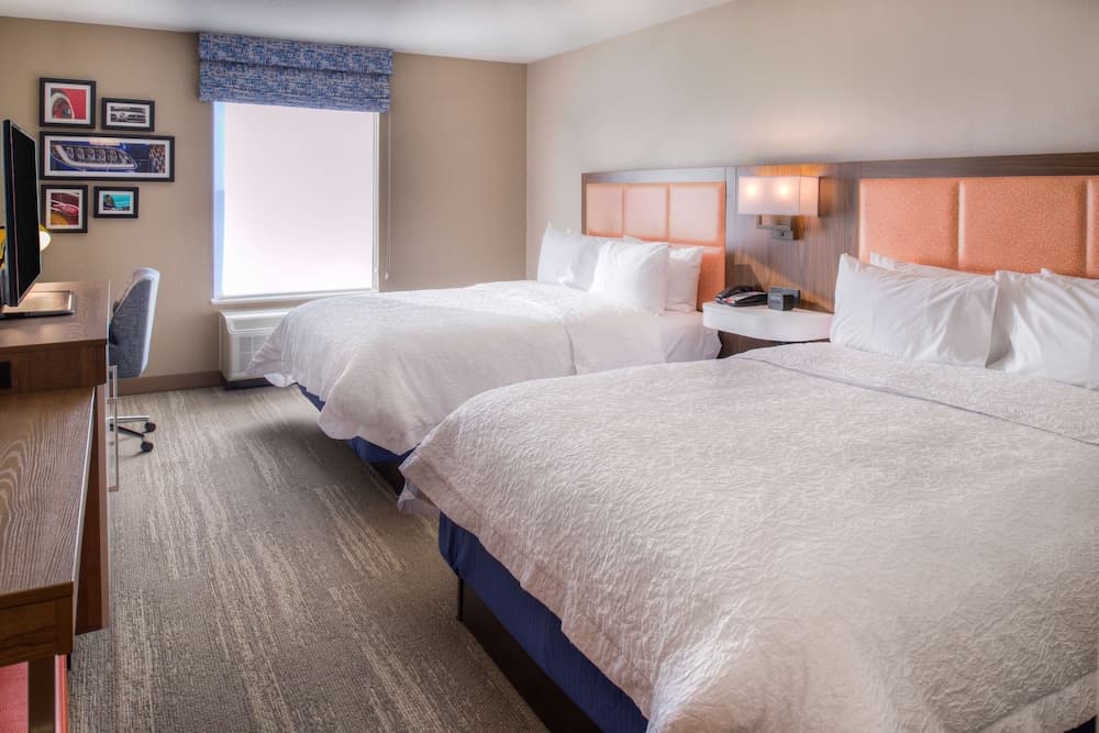Hampton Inn & Suites Wixom gallery photo in Wixom, MI — image 34