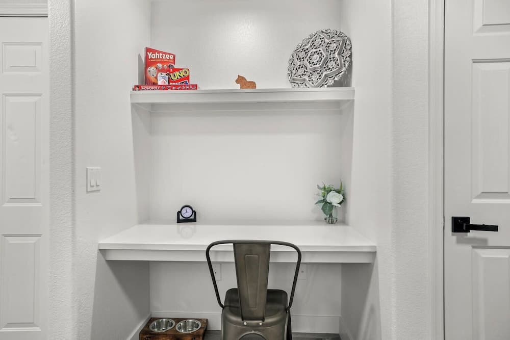 Cozy Suites Glendale gallery photo in Glendale, AZ — image 33