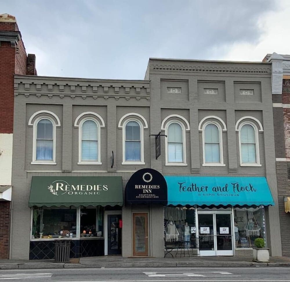 Remedies Inn featured exterior or lobby in Sweetwater, TN — similar hotel