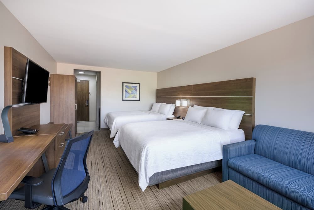 Holiday Inn Express & Suites Phoenix East - Gilbert by IHG gallery photo in Gilbert, AZ — image 35
