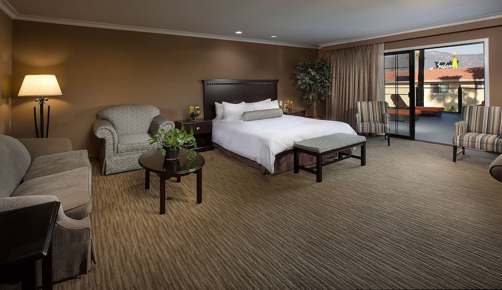 Coast Burbank Hotel gallery photo in Burbank, CA — image 22