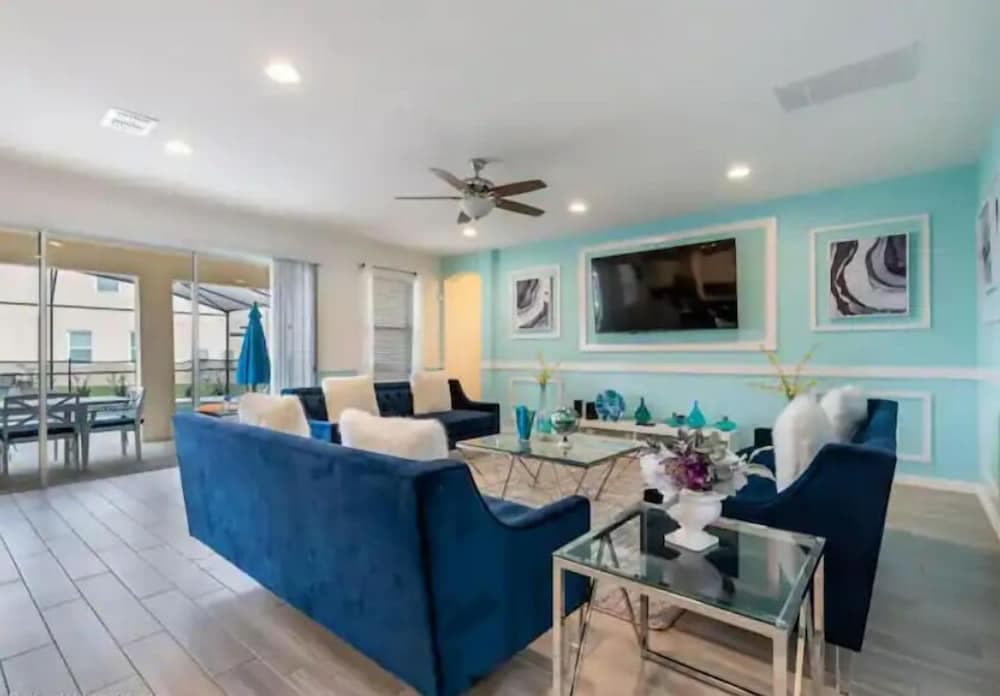 Leisure Lounge gallery photo in Davenport, FL — image 33