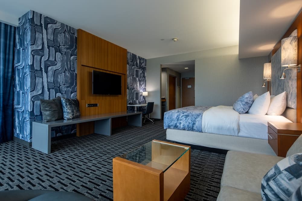 The Hotel at Kirkwood Center gallery photo in Cedar Rapids, IA — image 5