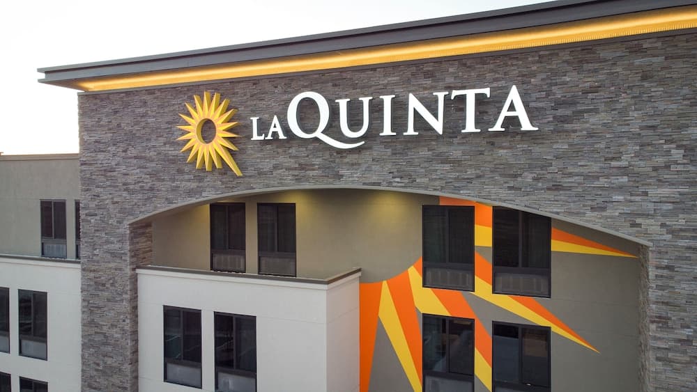 La Quinta Inn And Suites By Wyndham Lincoln gallery photo in Lincoln, CA — image 41
