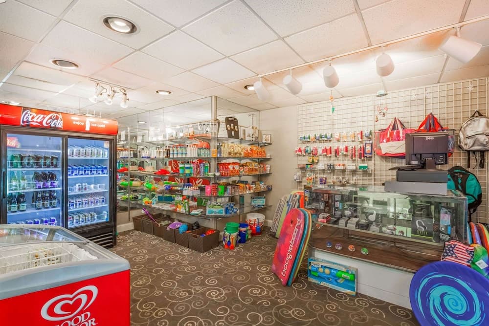 Wyndham Virginia Beach Oceanfront gallery photo in Virginia Beach, VA — image 38