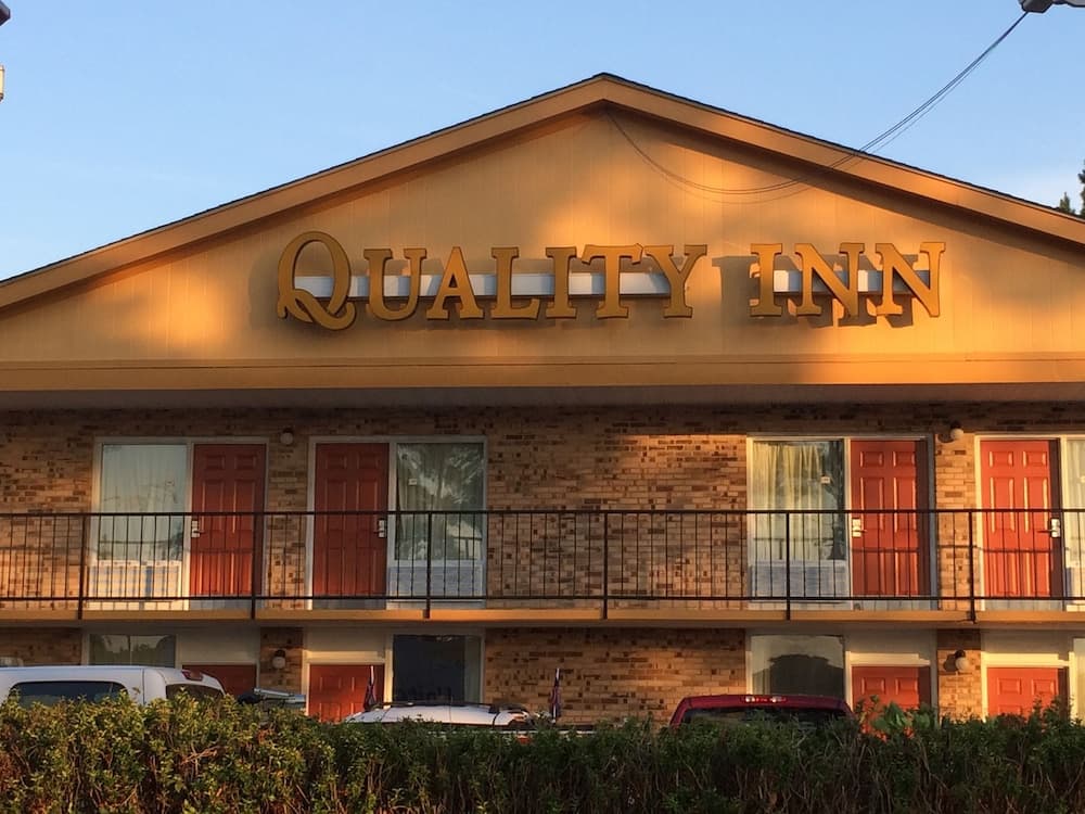 Quality Inn Manning I-95 property views in Manning, SC — gallery photo 3