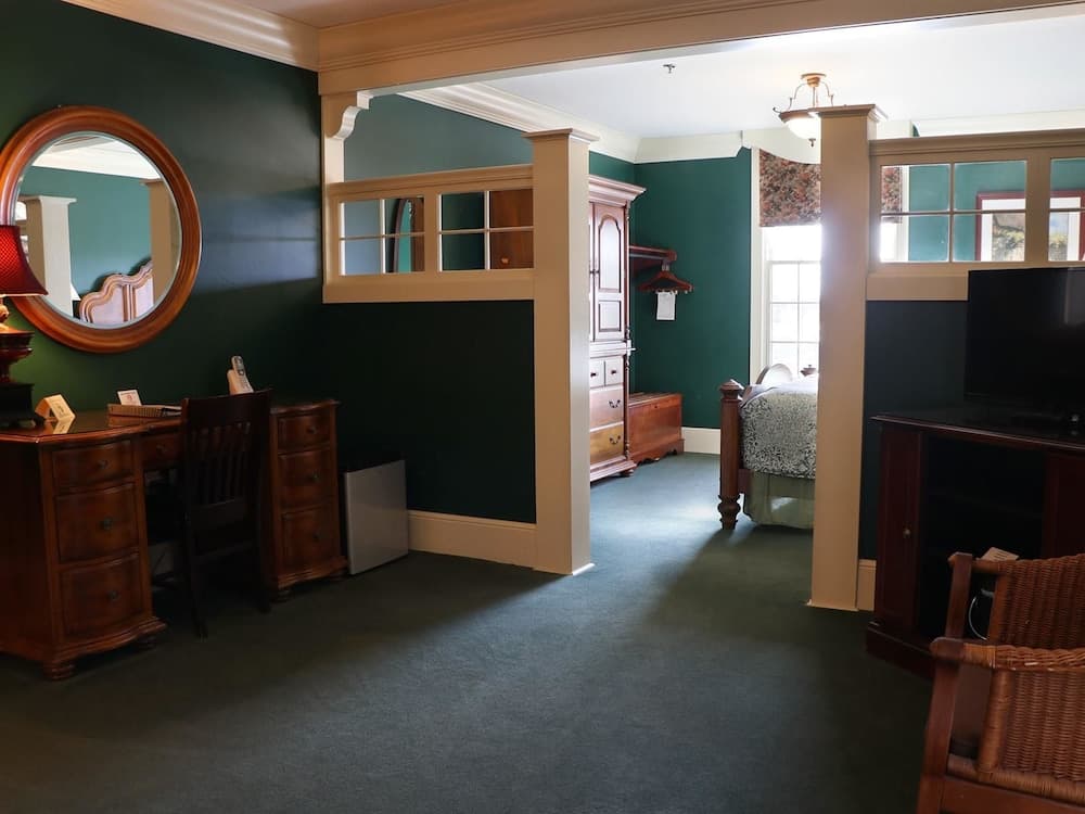 St. Brendan's Inn gallery photo in Green Bay, WI — image 4