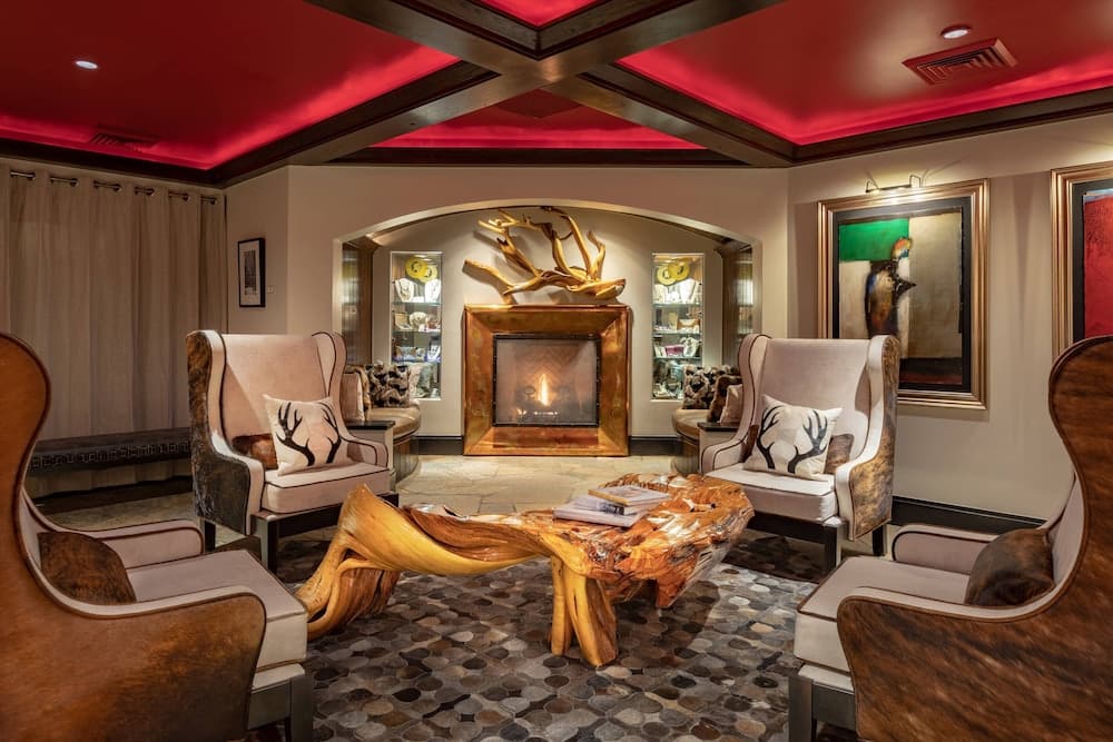 Beaver Creek Lodge, Autograph Collection interior in Avon, CO — gallery photo 2